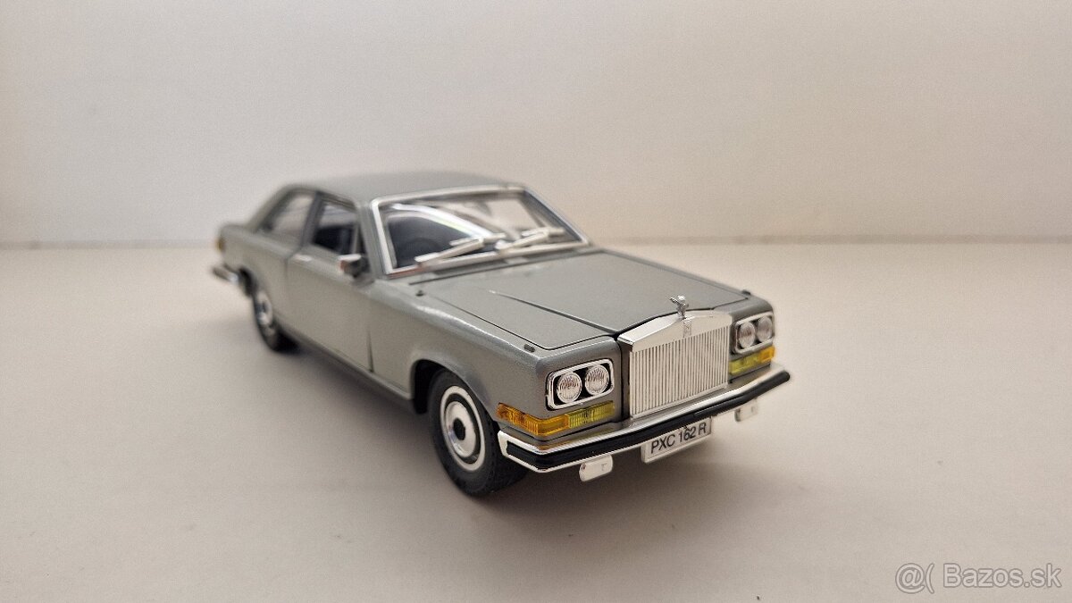 1:18 - 1:22 ROLLS-ROYCE CAMARGUE