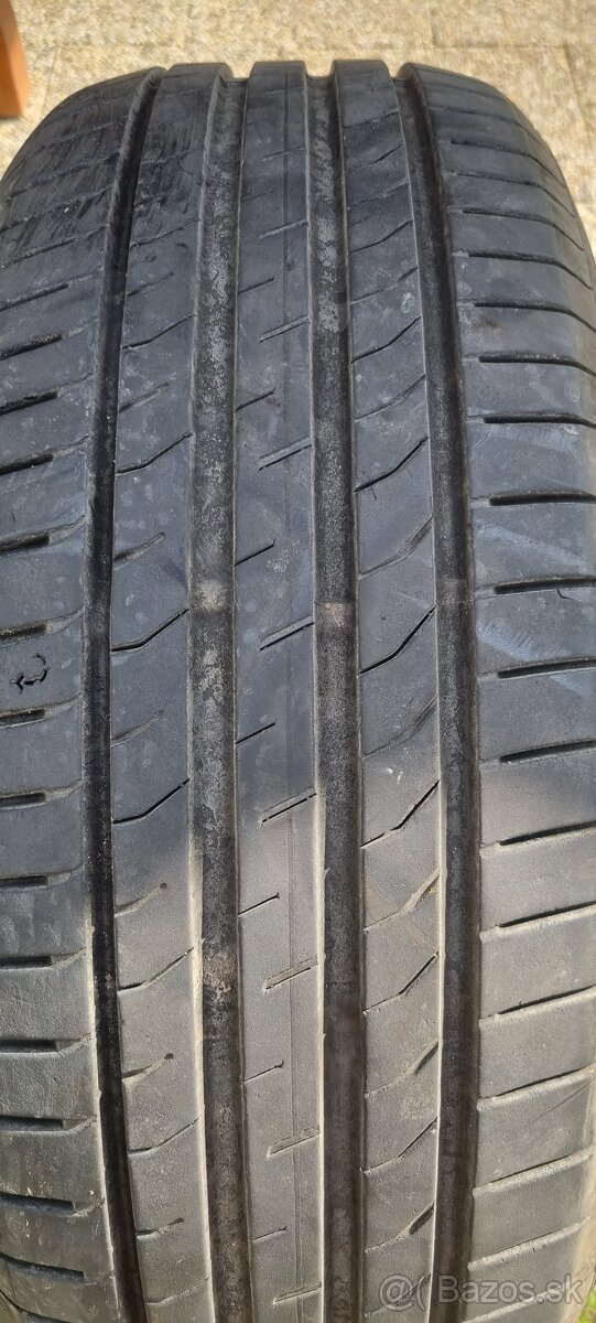 215/55 r17 letné 2 ks NEXEN