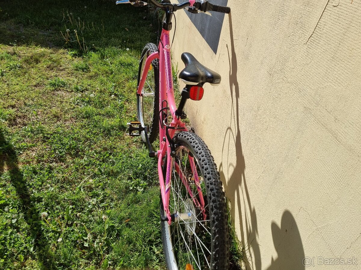 Dievčenský bicykel
