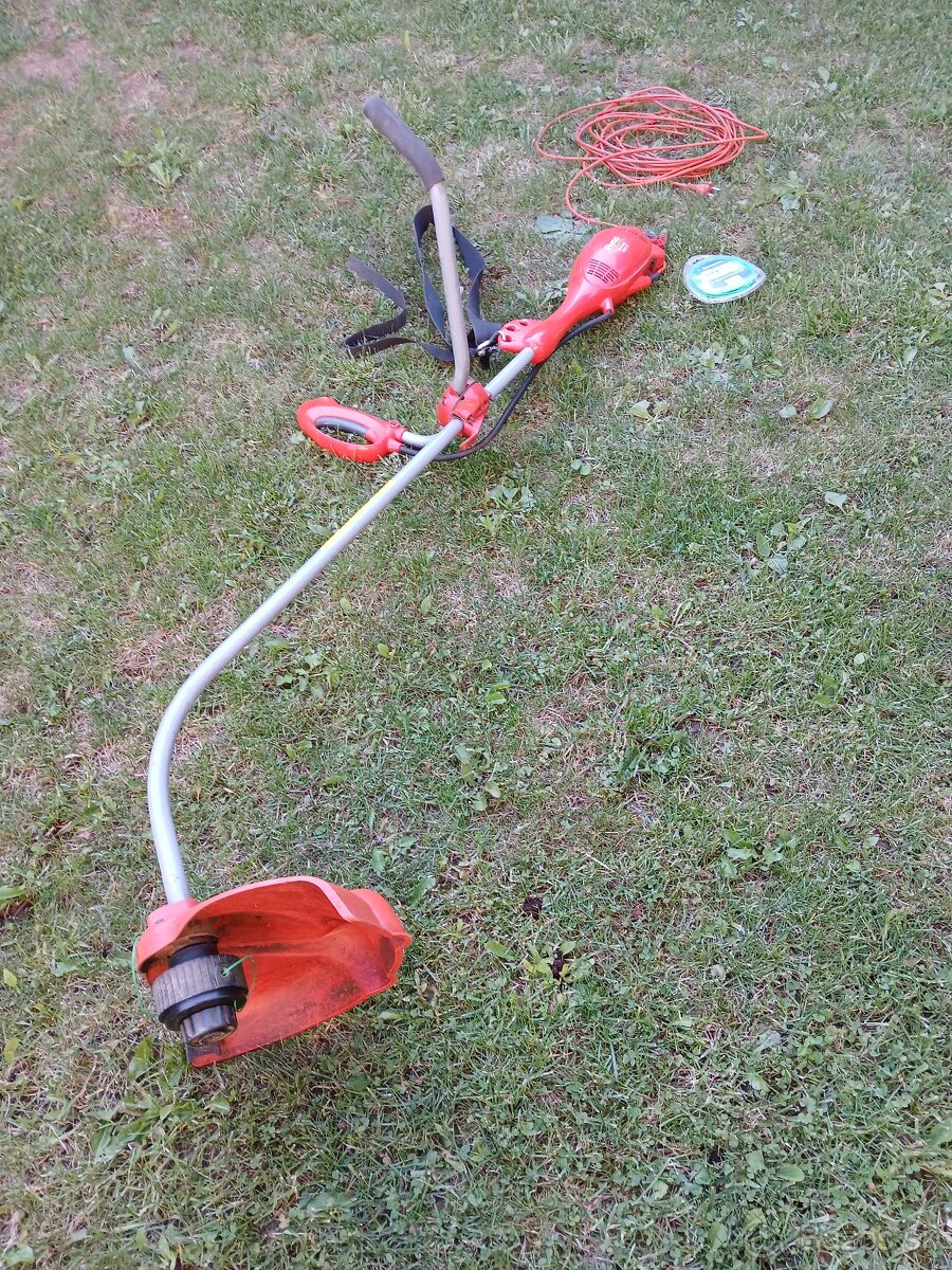 Kosačka krovinorez vyžínač