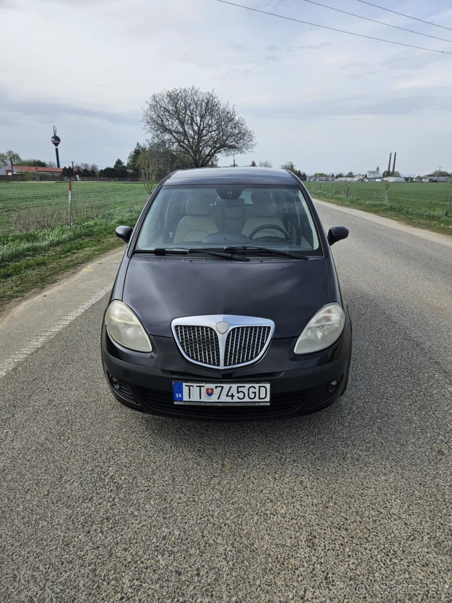 Lancia Musa 66kw Manuál