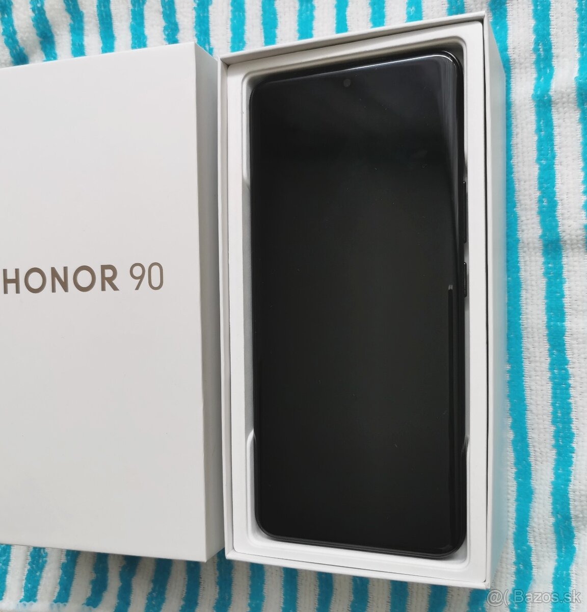 Predám smartfón Honor 90