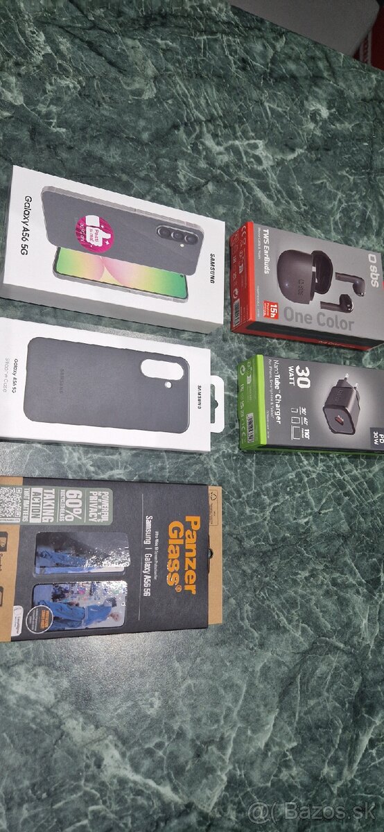 Samsung galaxy A56 5G /novy.