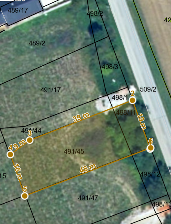 Pozemok 845m2 Bánovce nad Bebravou