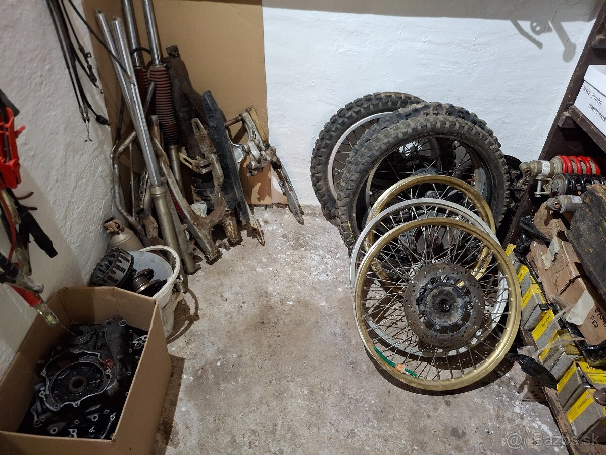 Yamaha xt350