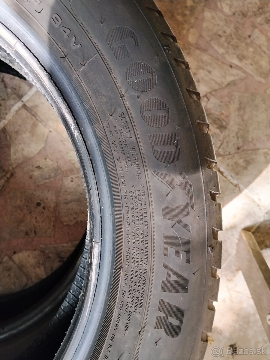 Celoročné Good Year 205/55/R16, 94V , 2ks, 6,7mm