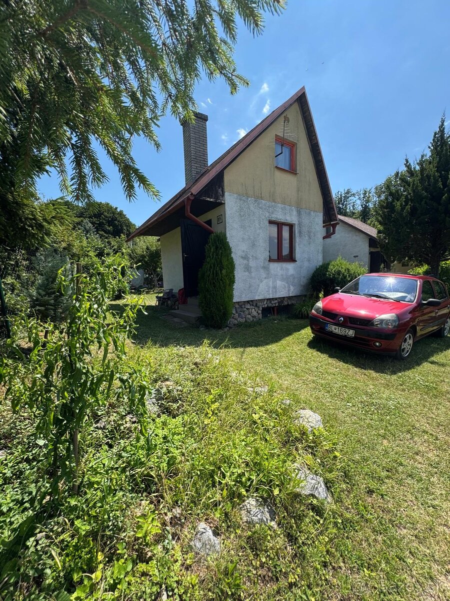 PREDAJ CHATKY V SOLOŠNICI