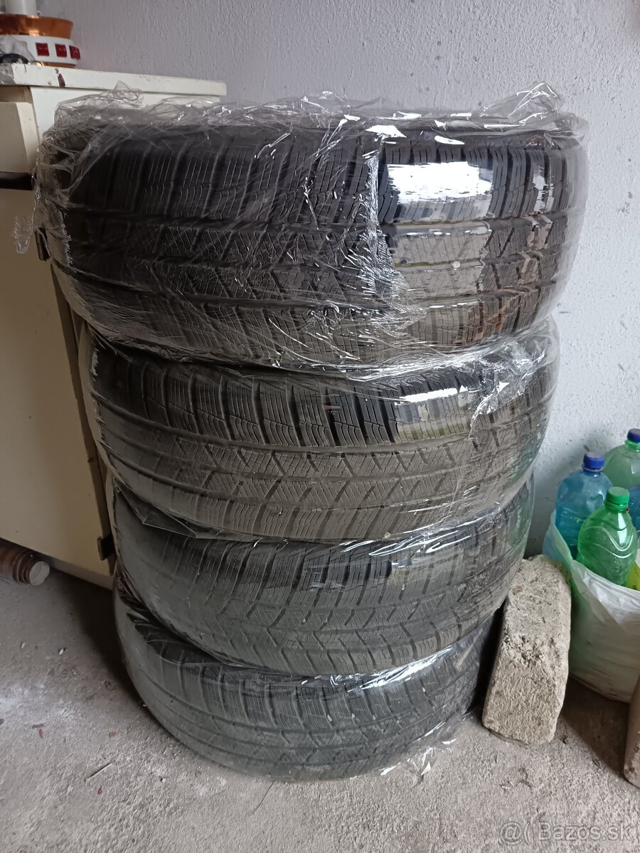 Zimné preumatiky 205/60 R16