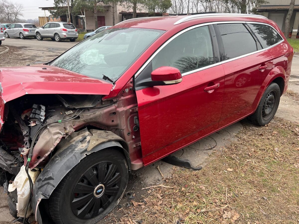Predám na diely Ford Mondeo MK4 HB combi 1.8 2.0 TDCI