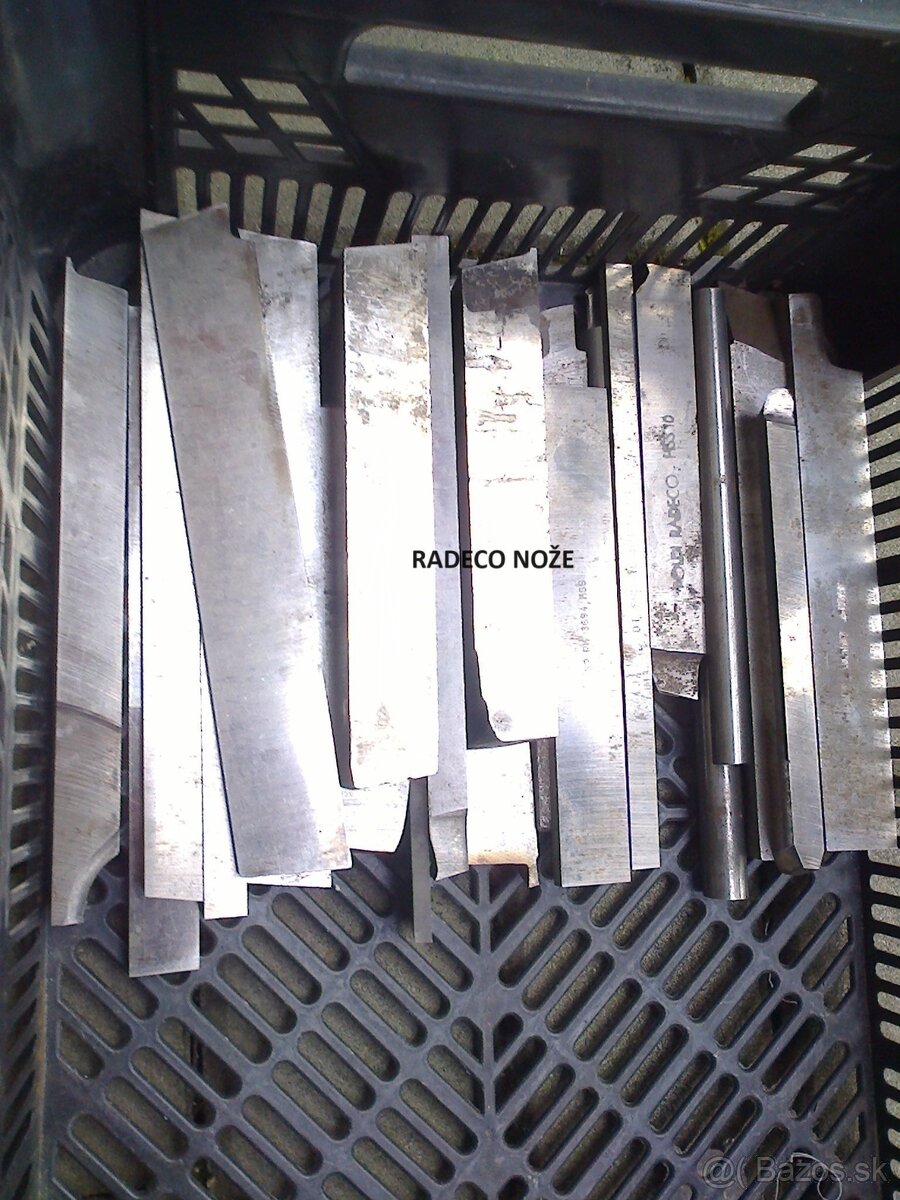 Poldi materiál - radeco.