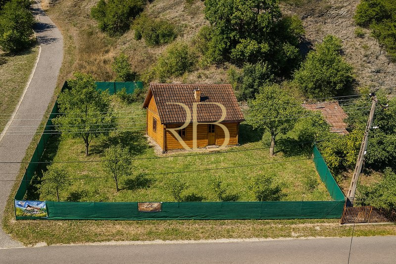 NA PREDAJ _ pozemok v národnom parku obce Szinpetri