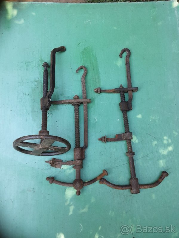 Staré gazdovské náradie na dekor a iné .