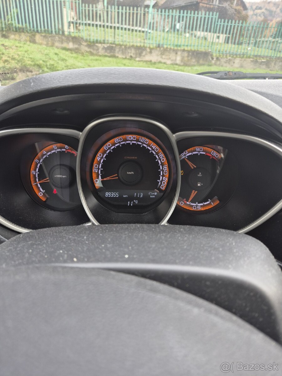 Lada Vesta sw cross 1.6