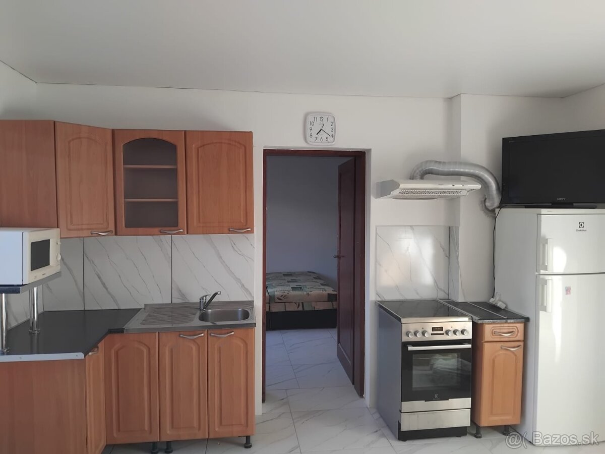 1-room house for sale · 42 m² · Nitra — 350 €