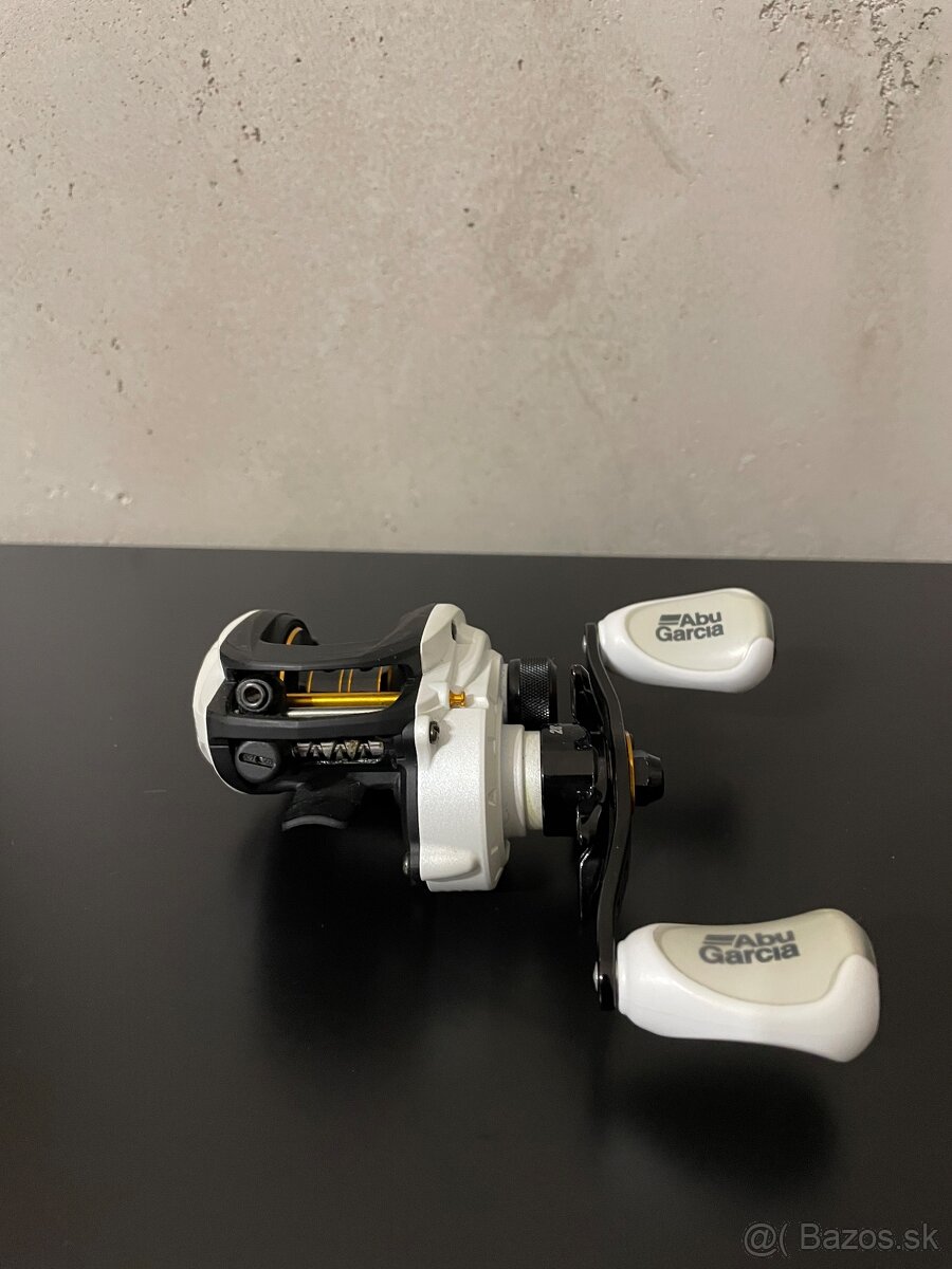 ABU GARCIA NAVIJAK MAX 4 PRO L