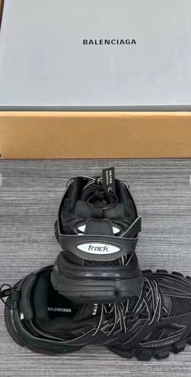 Predám Balenciaga track veľkosť 44