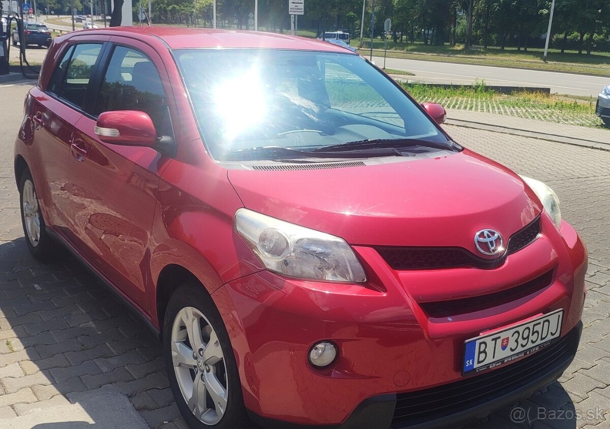 Toyota Urban Cruiser 1,3. Servis 2024. STK: 04/2026