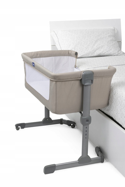 CHICCO Postieľka Next2Me Magic Evo – Desert Taupe