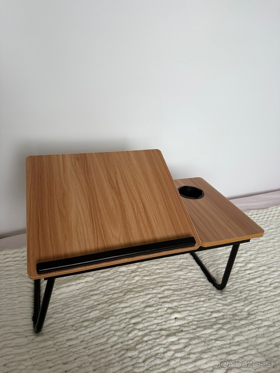 Stojan pod notebook