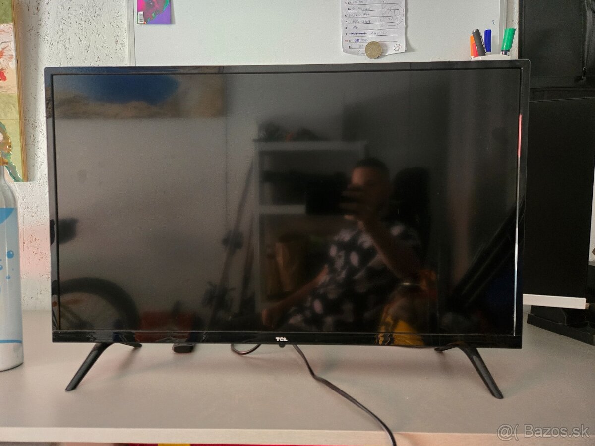 TCL 32" Smart TV (model 32S5200)