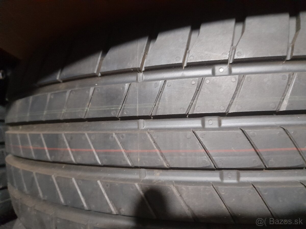 Bridgestone 215x60x16 nové