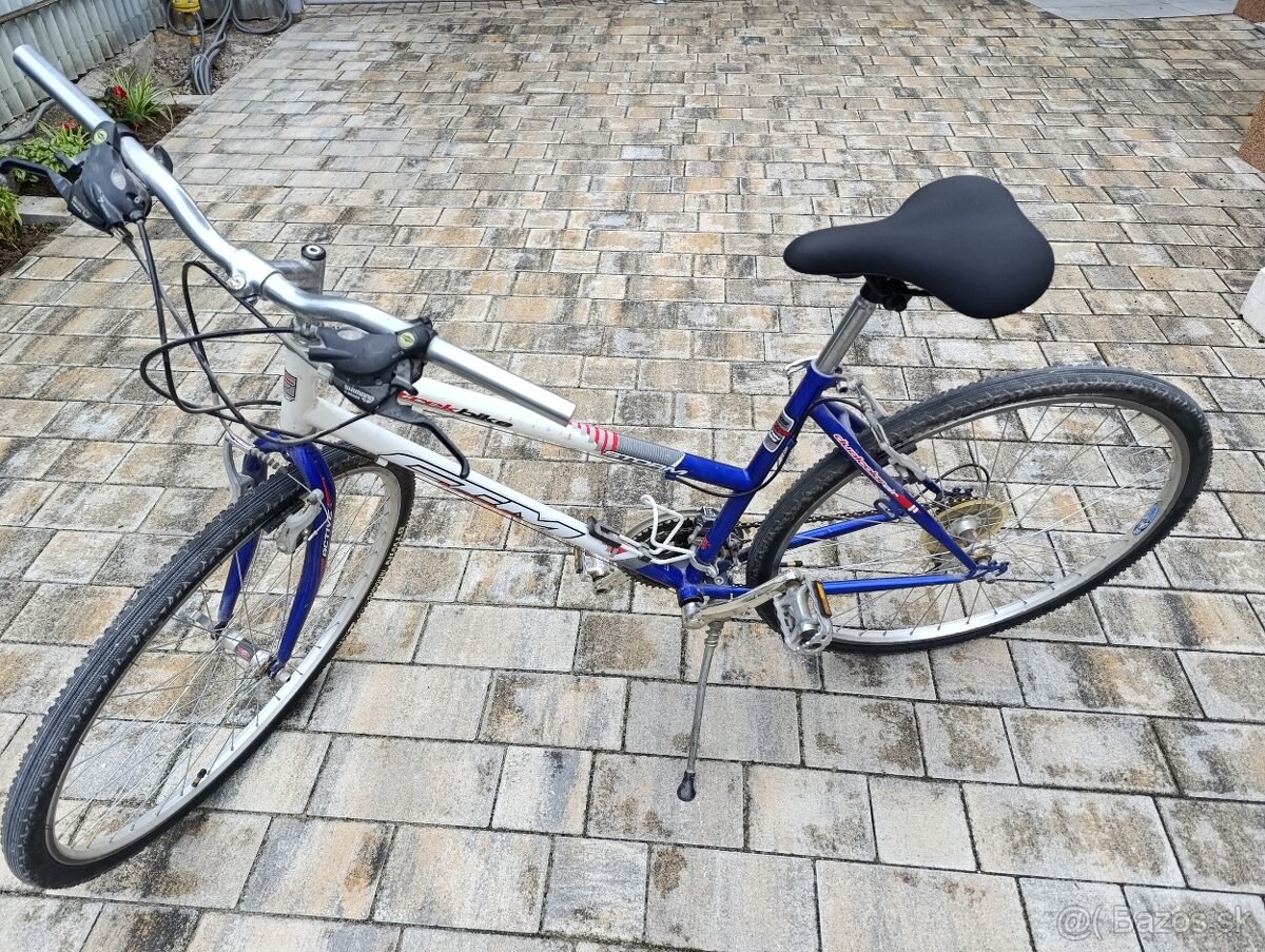 Trekingový bicykel