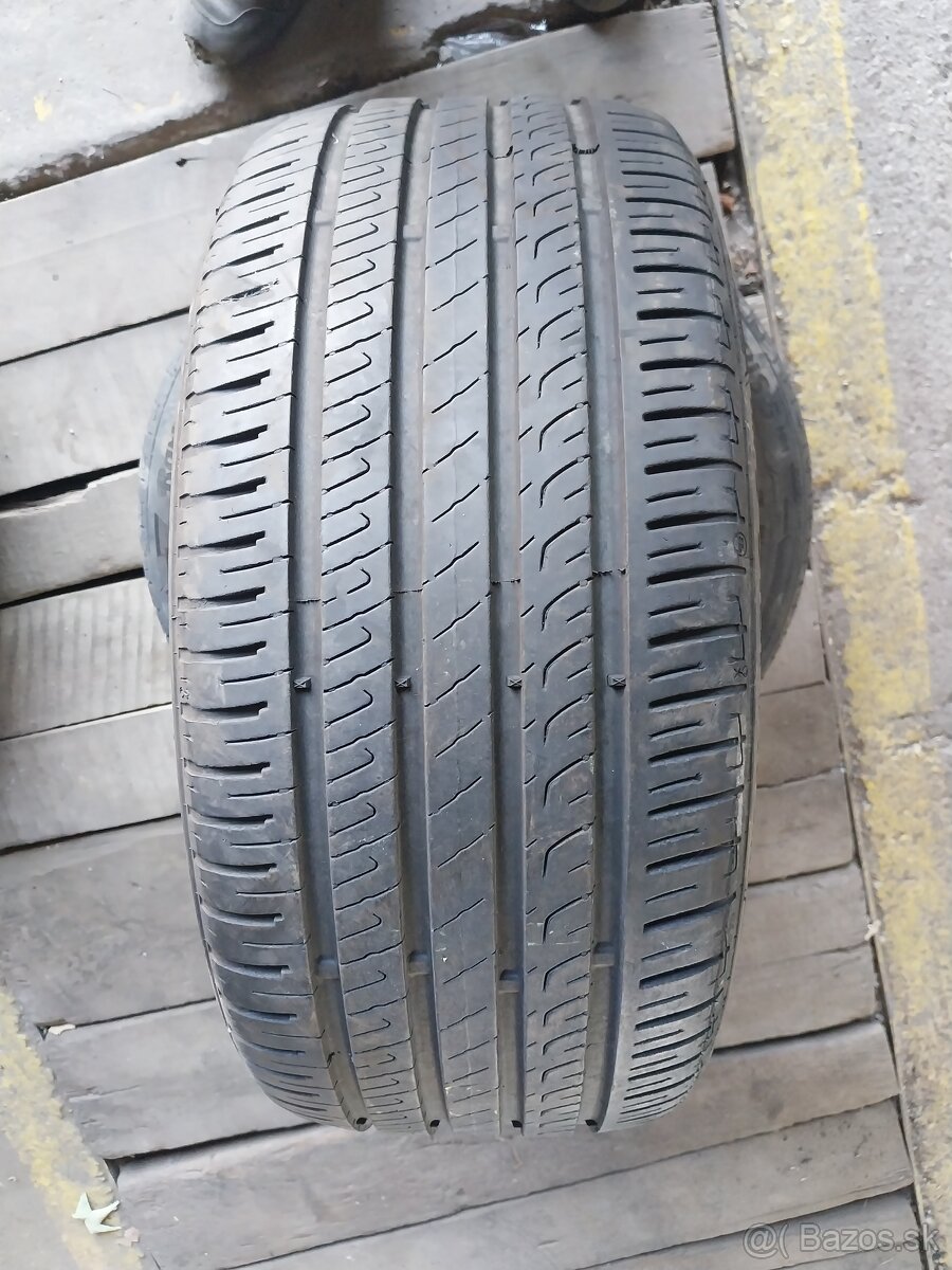 Pneu 225/45R17