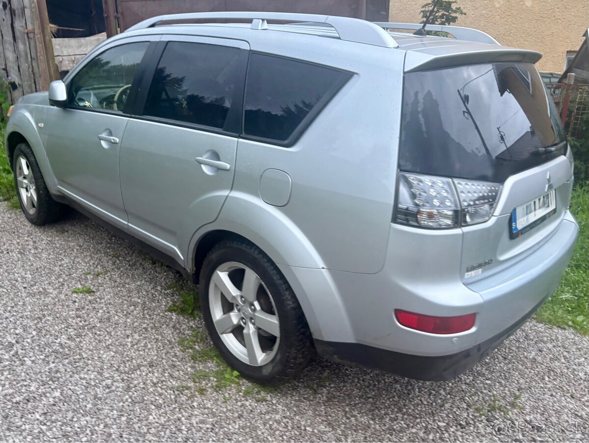 Mitsubishi outlnder
