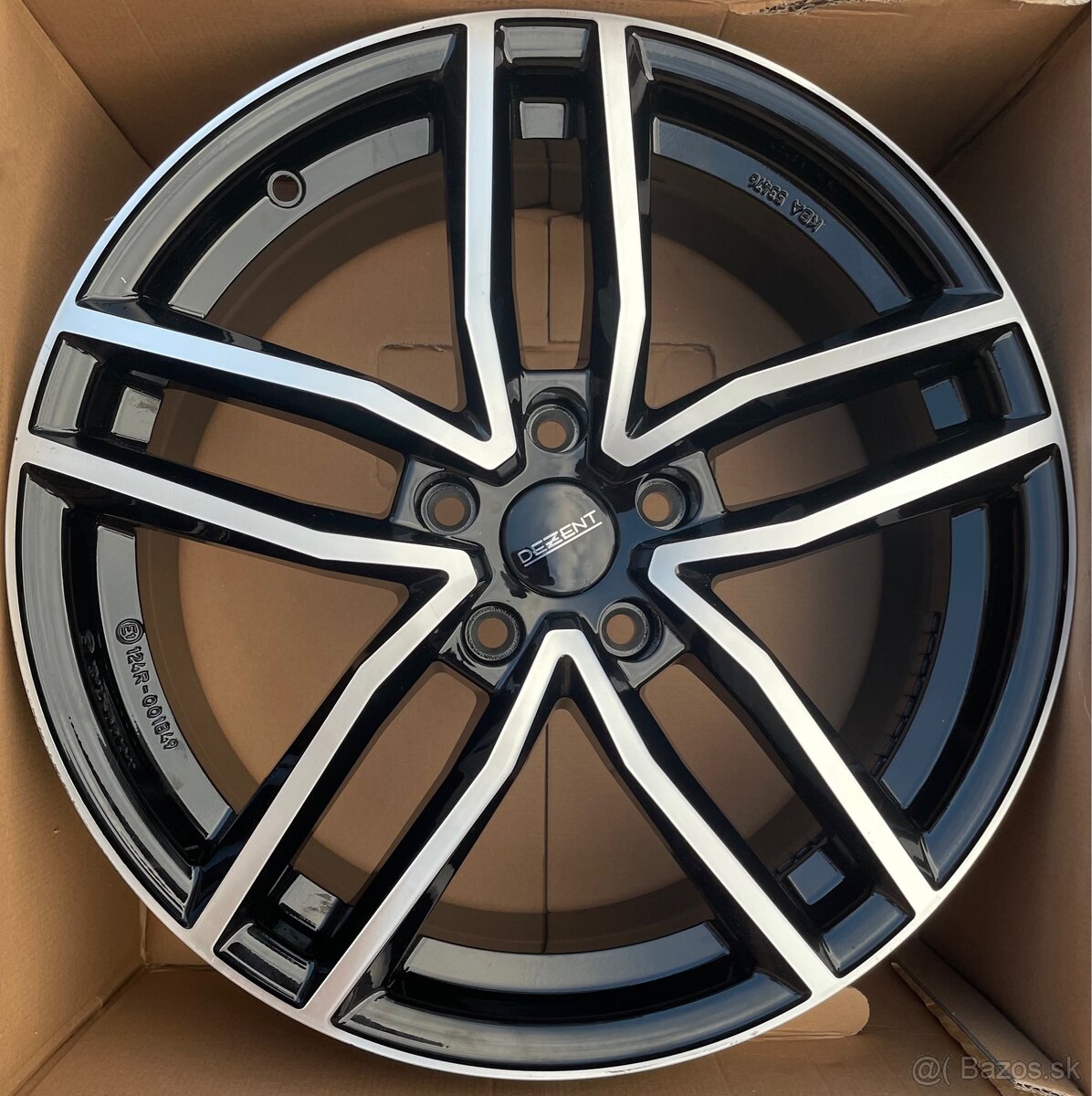 5x112 R18 7,5J ET51 Dezent TR Dark