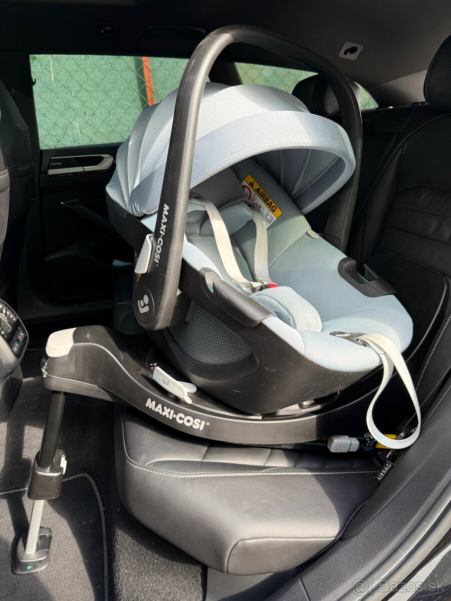 Sedačka vajíčko MAXI-COSI Pebble 360 + Isofix FamilyFix 360
