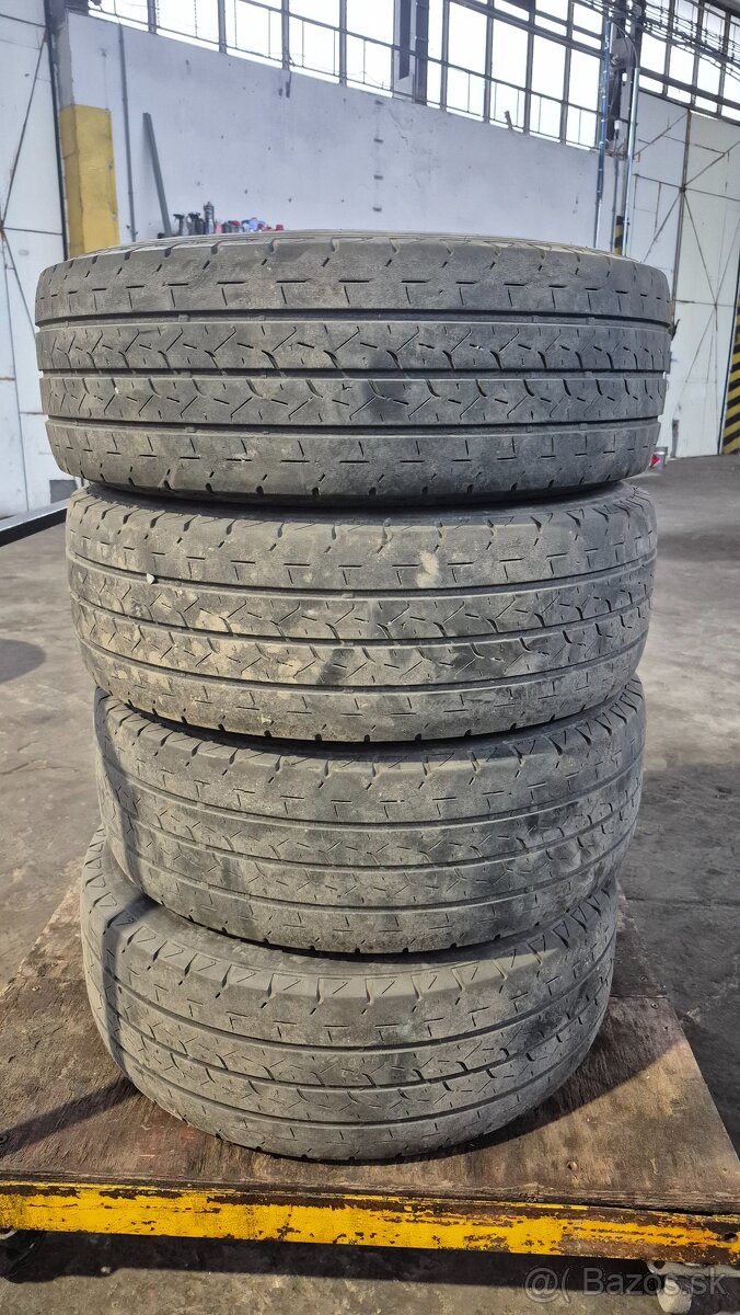 235/65R16C