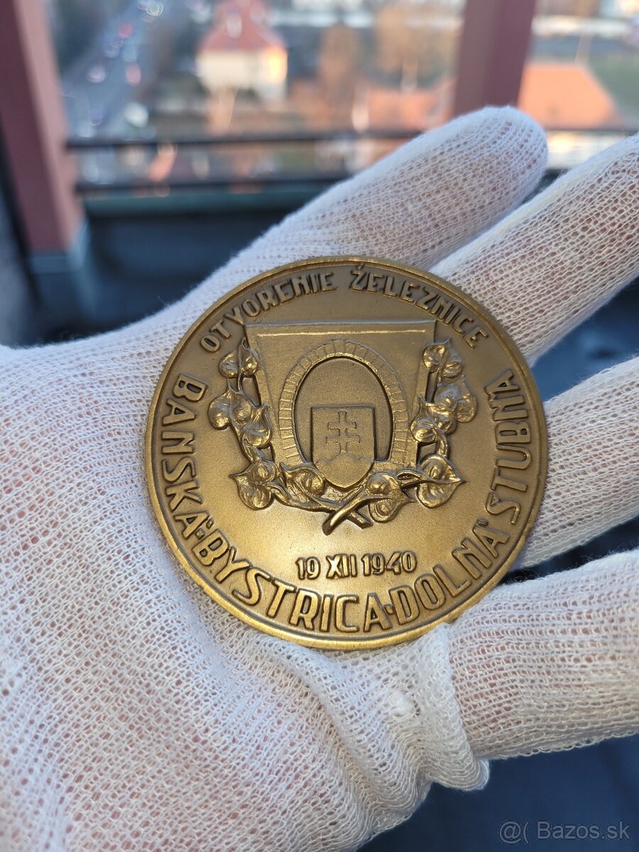 Odznak.vyznamenanie.medaila.plaketa.