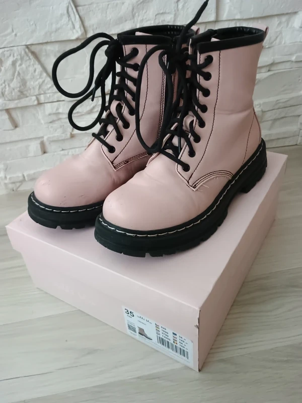 Vysoke snurovacie topanky DeeZee