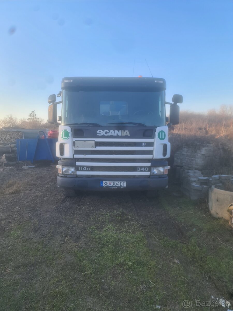 Nákladné vozidlo na prepravu kontajnerov