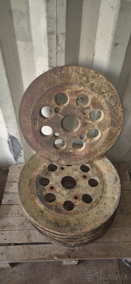 Zavazie na traktor zetor forterra , crystal