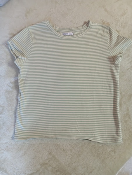 Zelené pásikavé tričko esmara