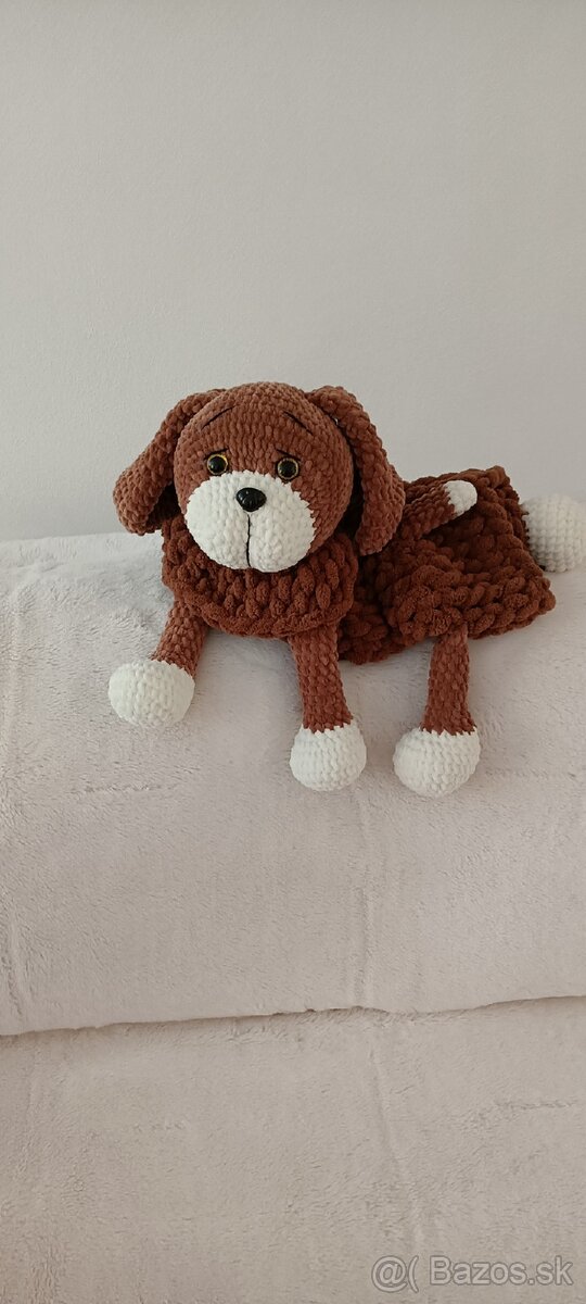 Háčkované hračky (pyžamkožrut pes)