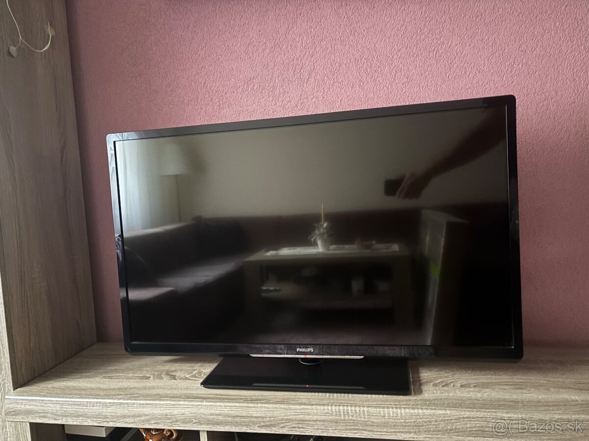 Philips televízor 106cm