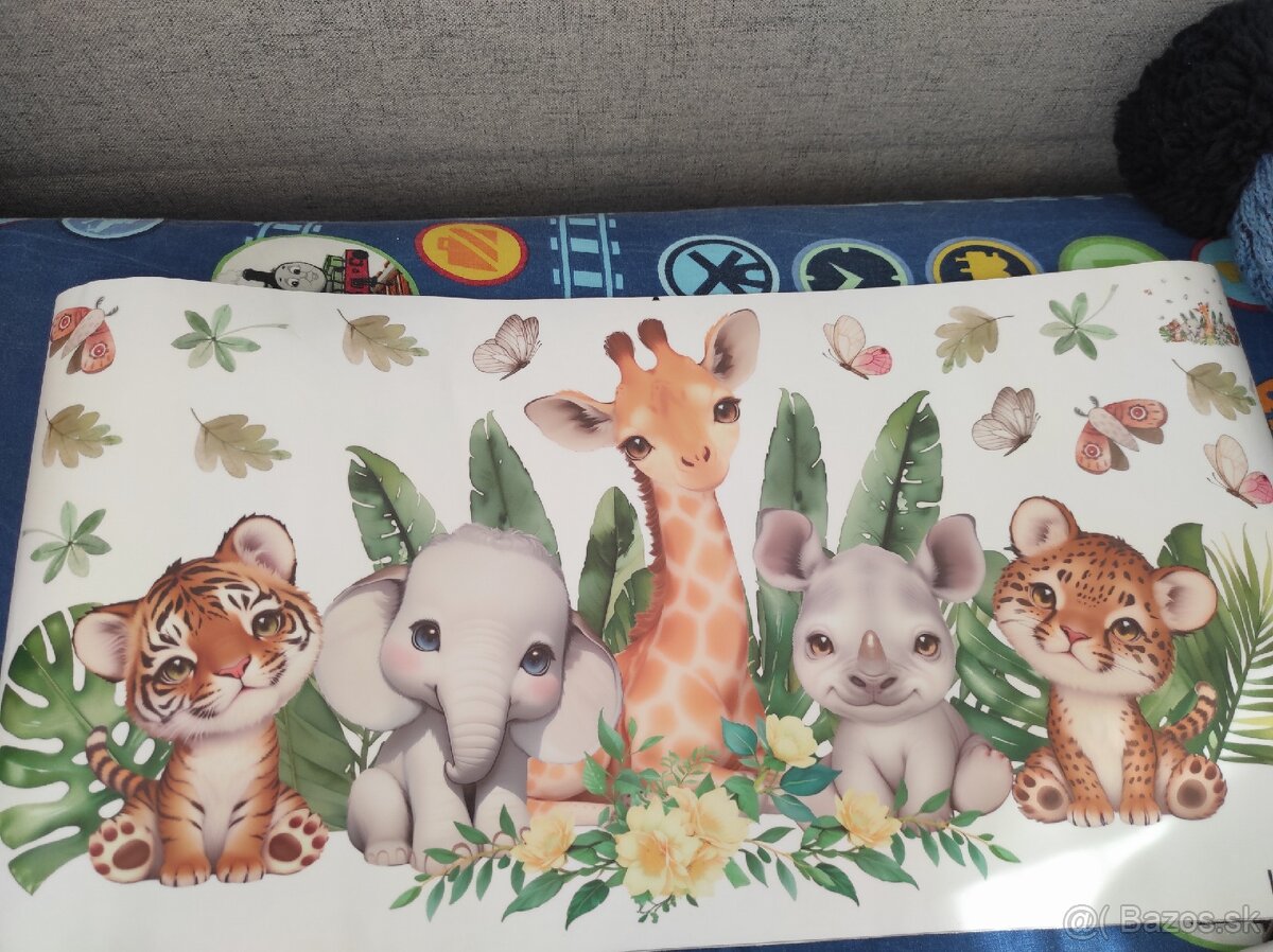 Nálepka na stenu / skriňu