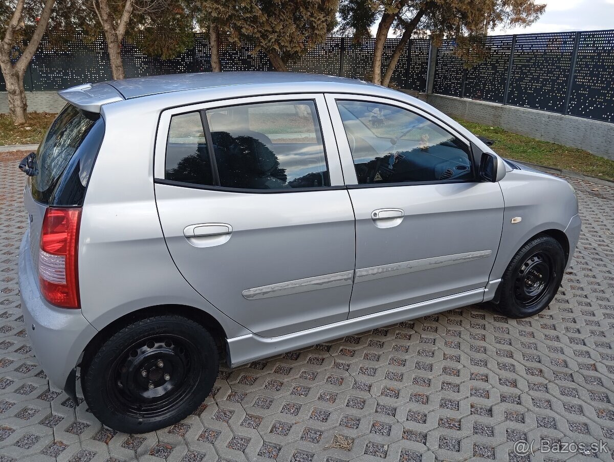 Kia Picanto 1.1 benzín 48kw rok 2004