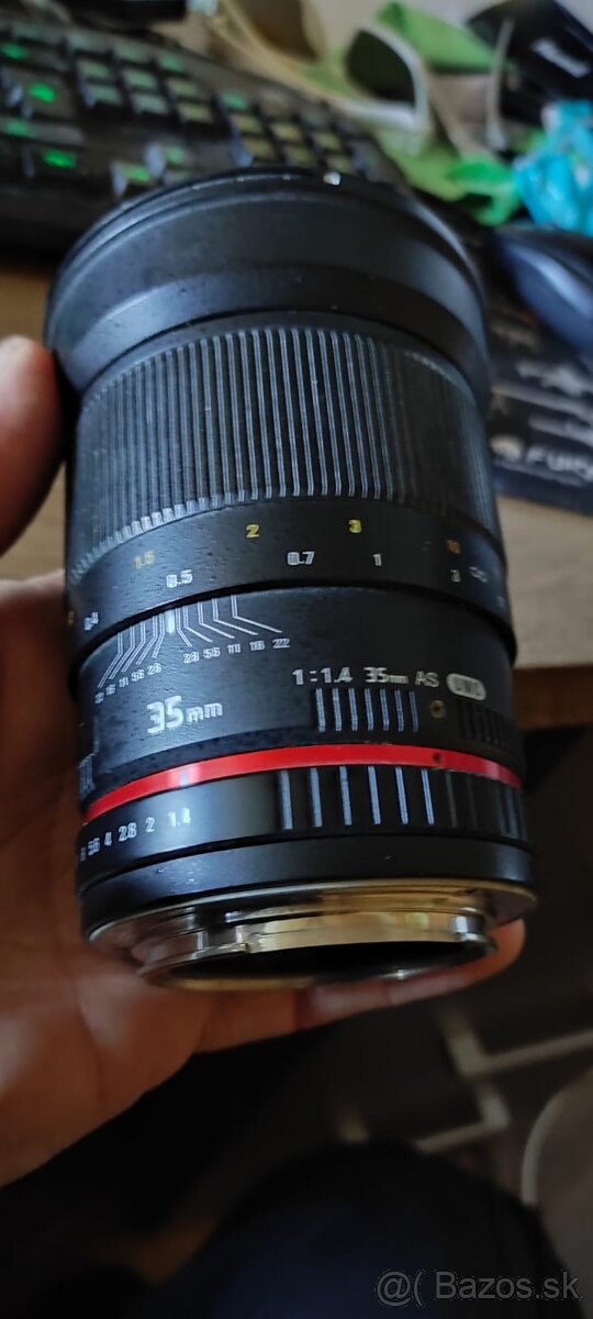 Samyang 35mm f/1.4 AS UMC pre Canon