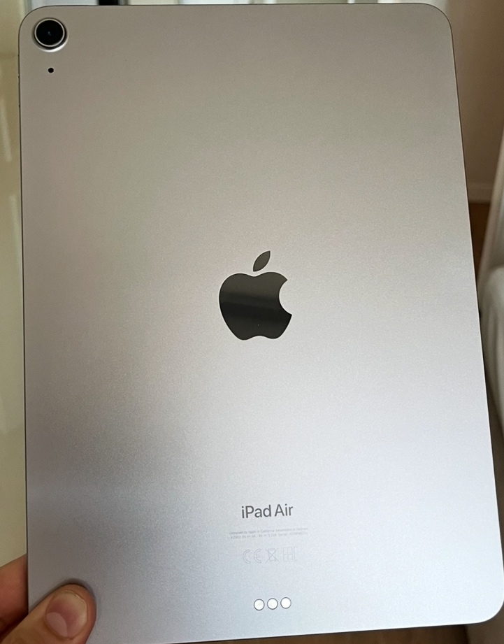 Predám nový iPad Air 11” M2 (2024) – 128 GB + púzdro zdarma