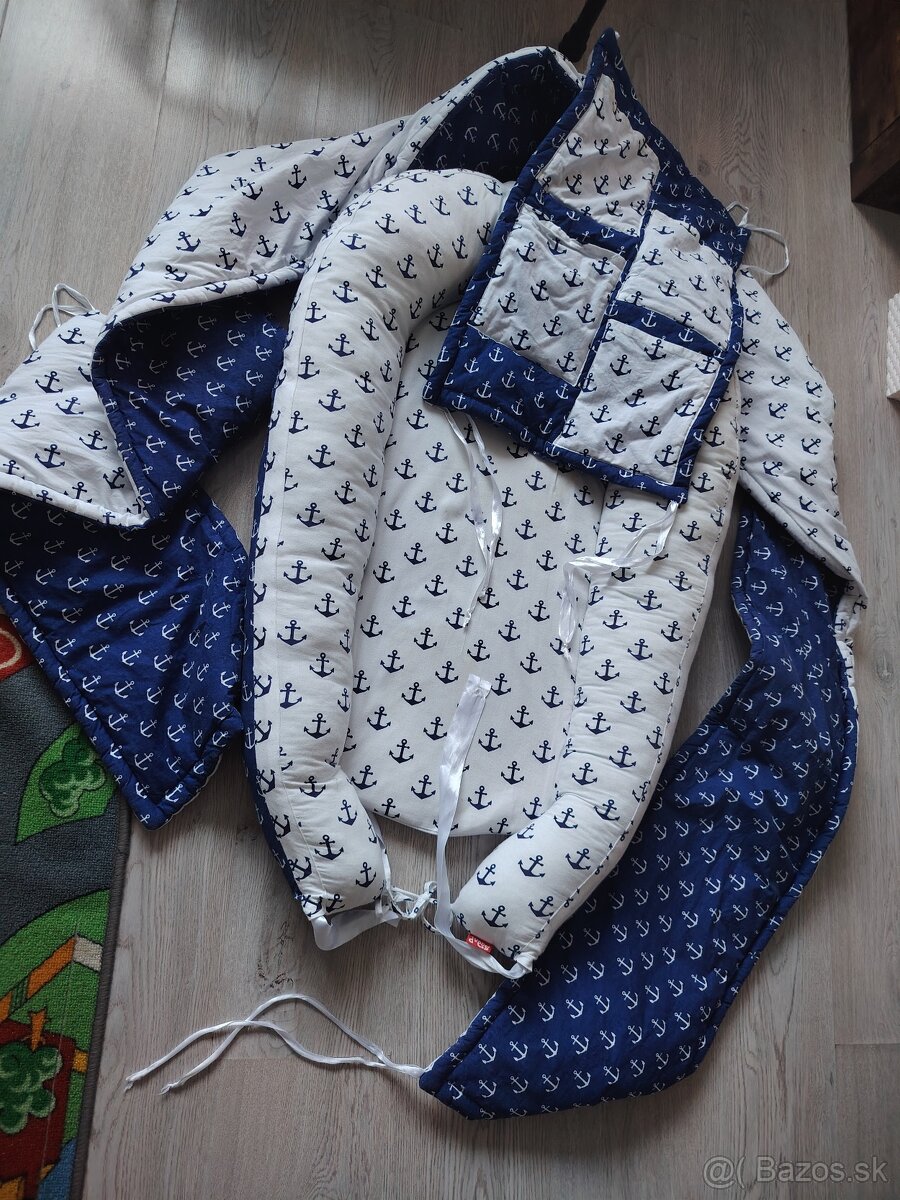 Hniezdo do detskej postieľky pre chlapčeka