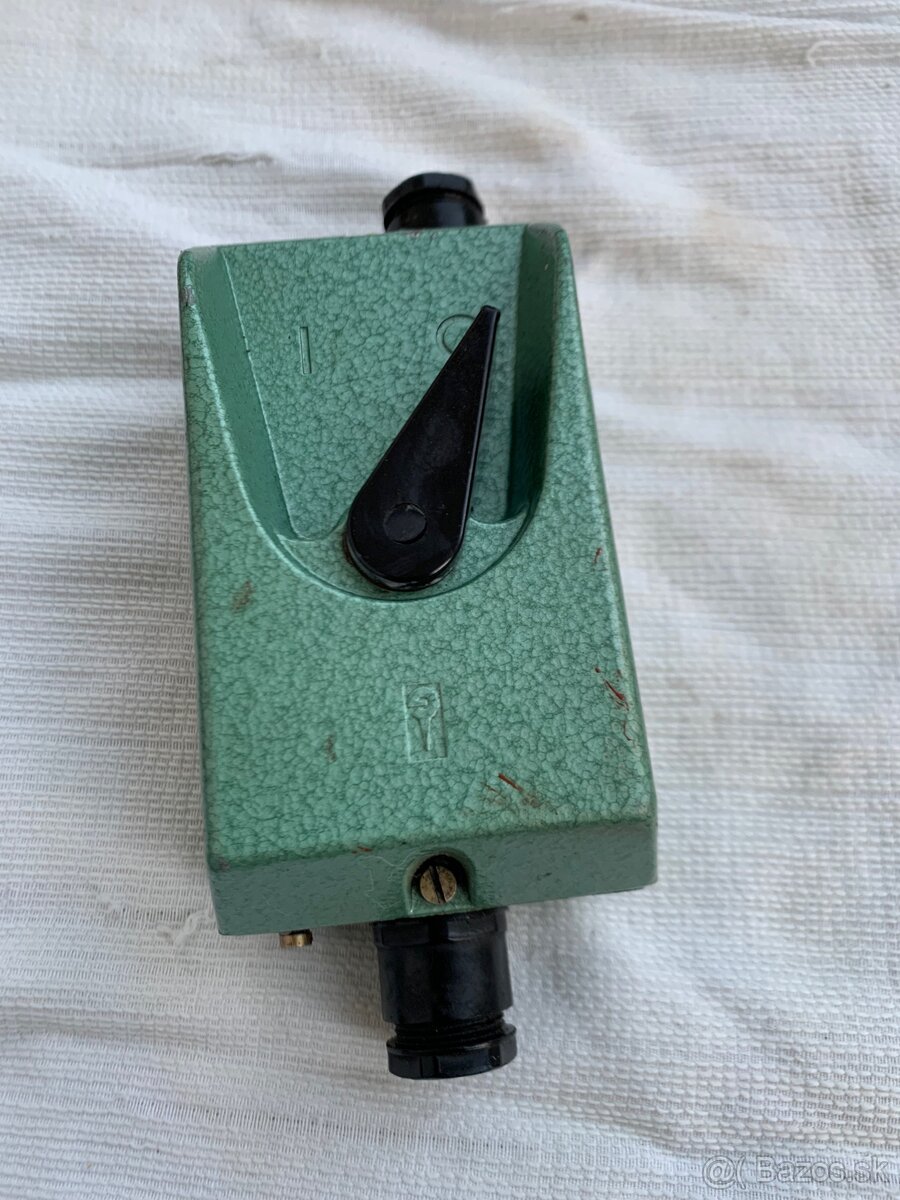 Koncový spínač / prepínač VEB ESR Elgero, typ K 2804