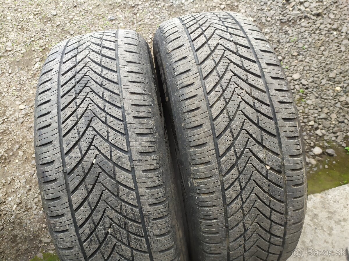 Celoročné gumy 225/60 R17 2ks