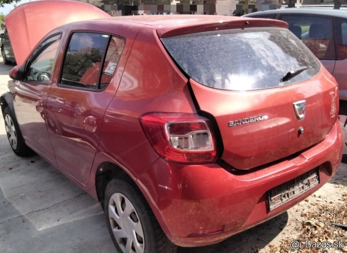 DACIA SANDERO 1.2 2013 predám DVERE, MOTOR D4F F7, PREVODOVK