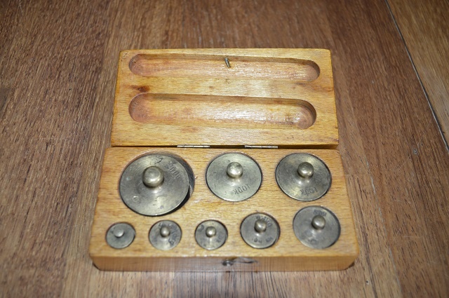 predam krasne starozitne zavazie