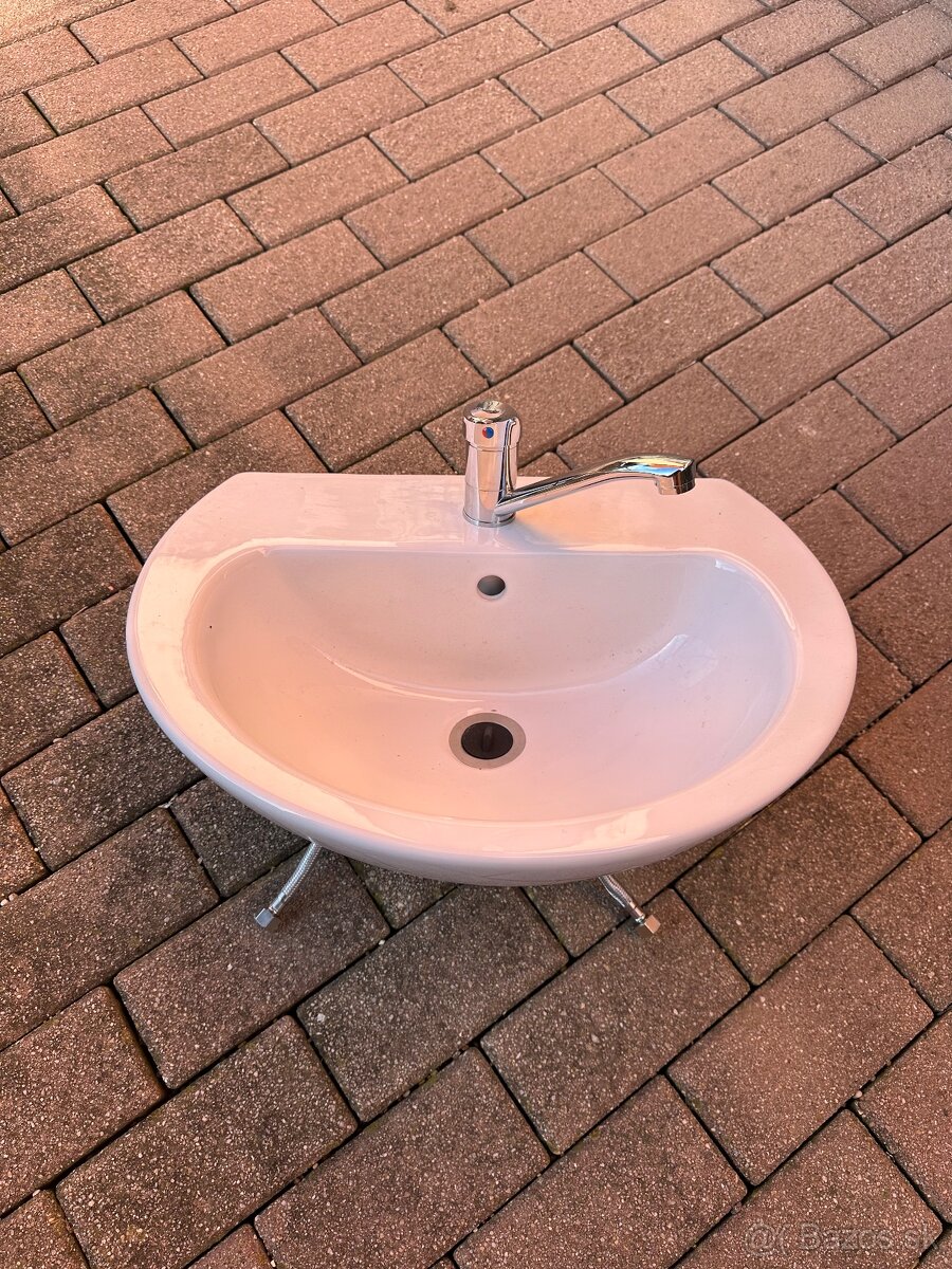 Predám nové umyvadlo a bateriu