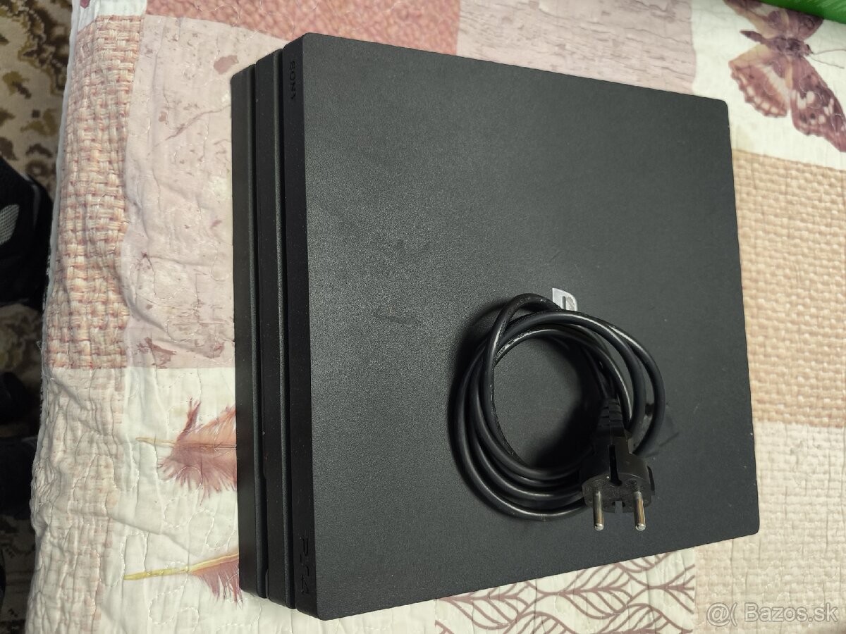 PS4 PRO