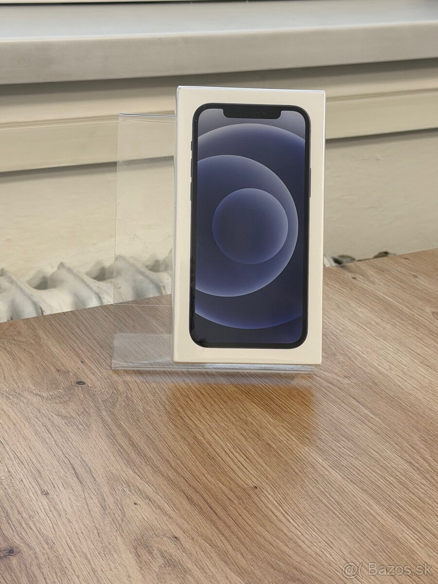 Dobrý deň Ponúkam na predaj iPhone 12 64GB Black Nový